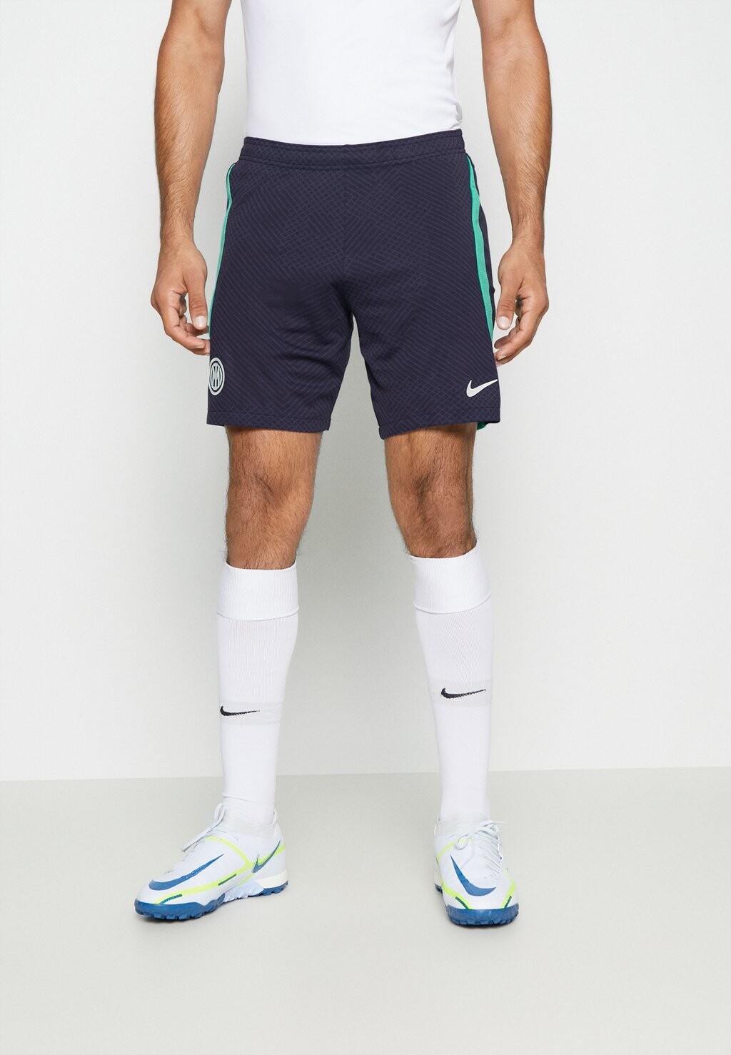 

Спортивные шорты Nike