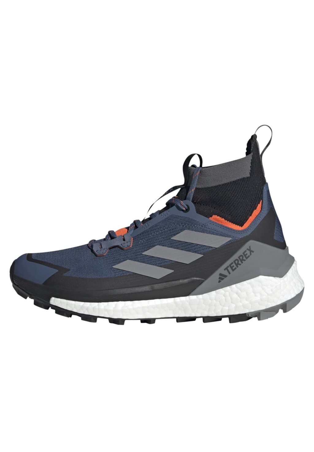 

Походные ботинки Adidas
