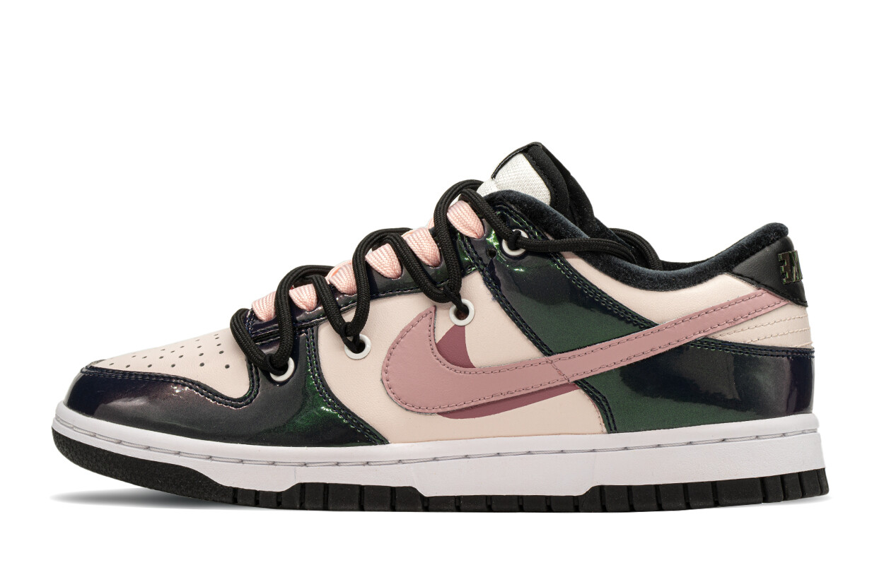 

Кроссовки Nike Dunk Skateboard Shoes Women's Low-Top Black Pink, черный/розовый
