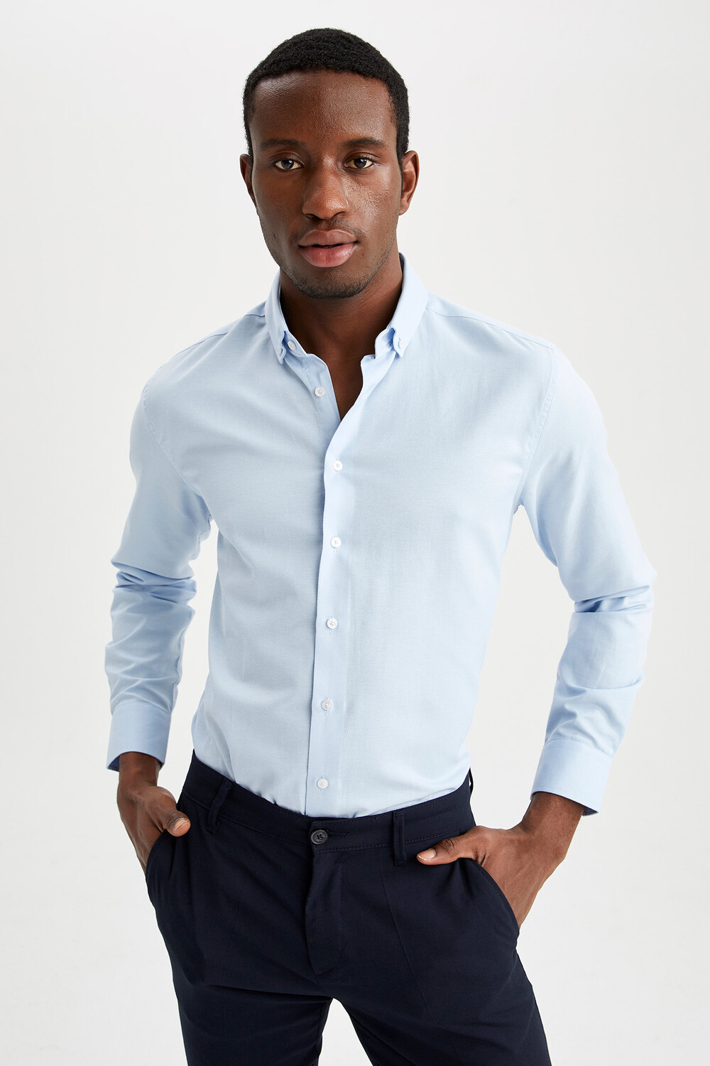 

Лонгслив DeFacto Langarmshirt MODERN FIT, светло синий