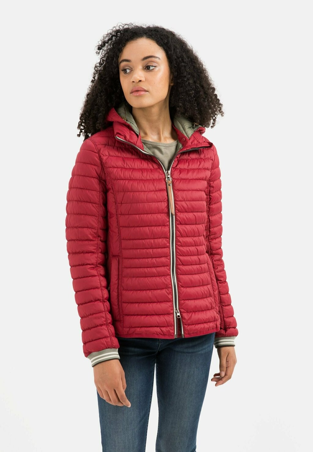 

Зимнее пальто camel active