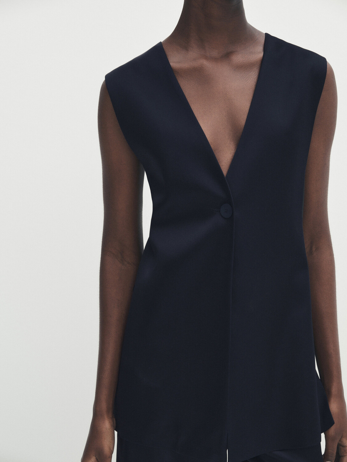 

Темно-синий длинный атласный жилет Massimo Dutti, темно-синий