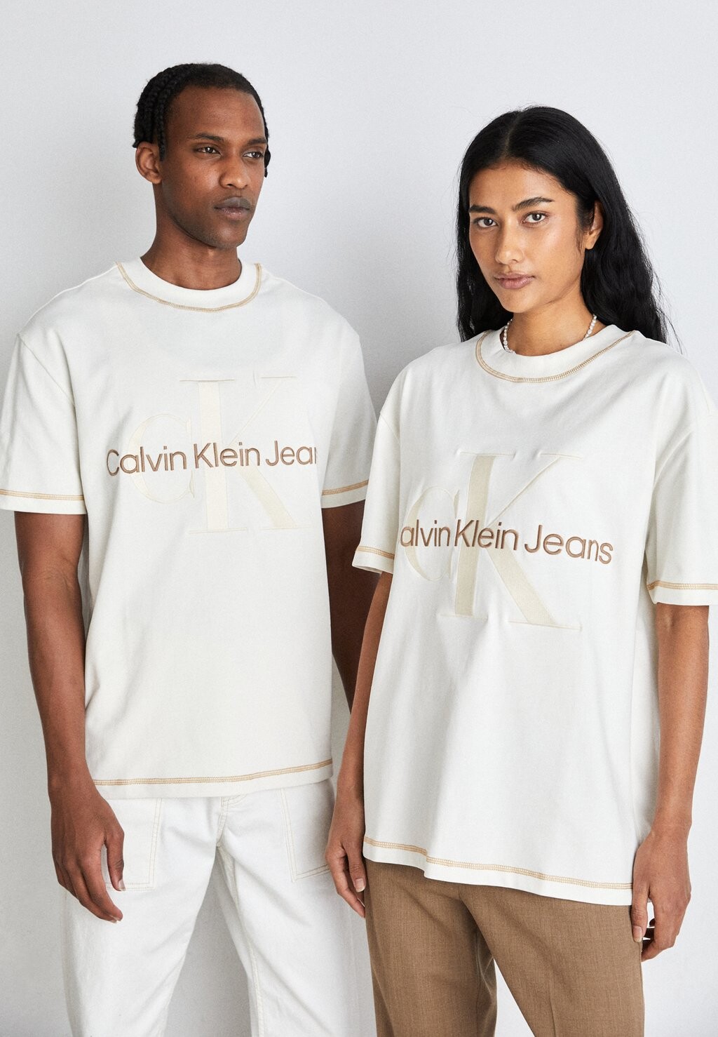 

Футболка с принтом ФУТБОЛКА MONOLOGUE UNISEX Calvin Klein Jeans, слоновая кость, Бежевый