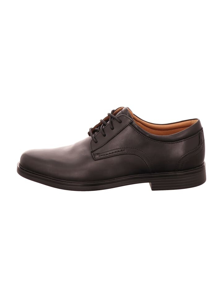 

Туфли на шнуровке Clarks, черный