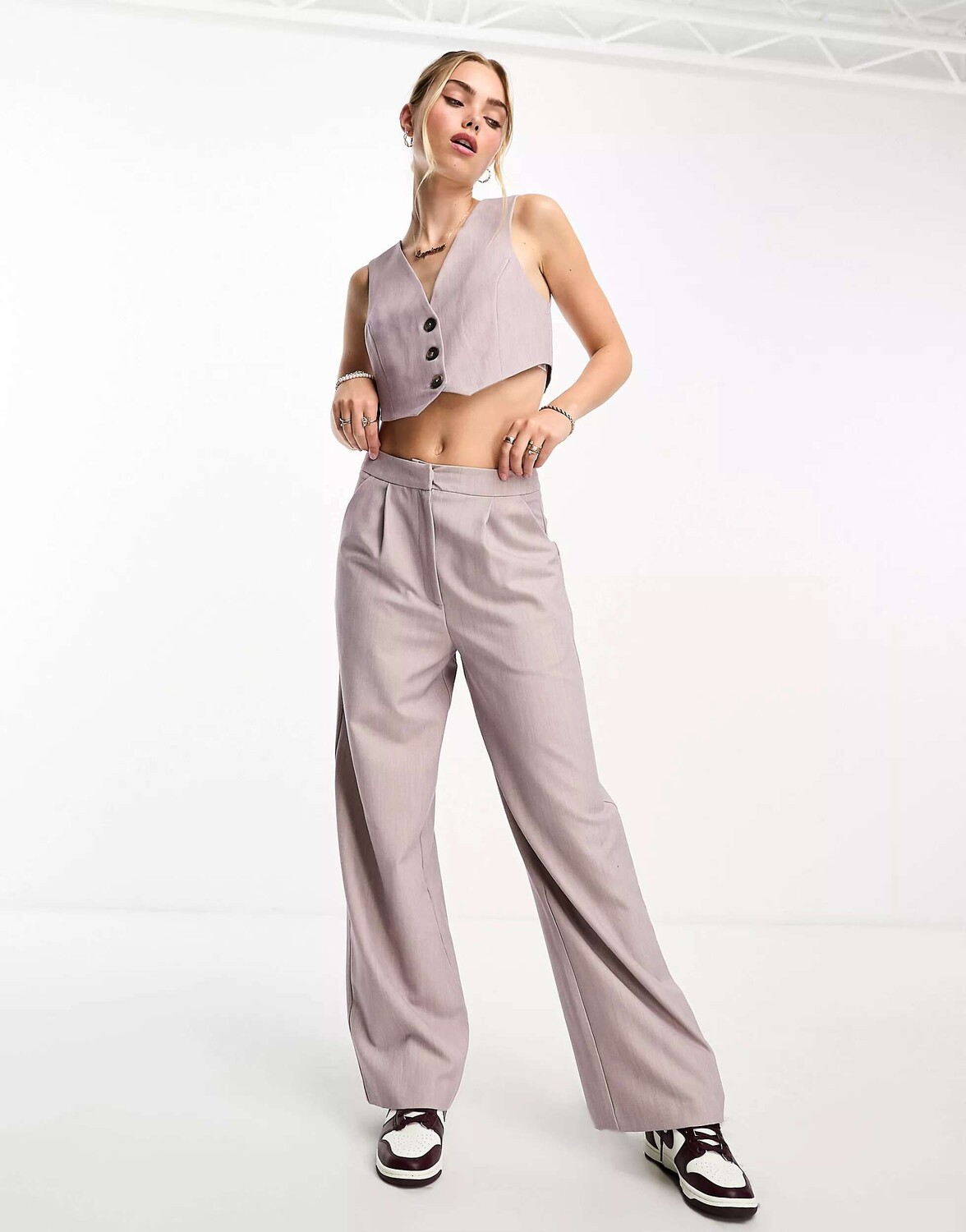 

Коордные широкие брюки из норки ASOS