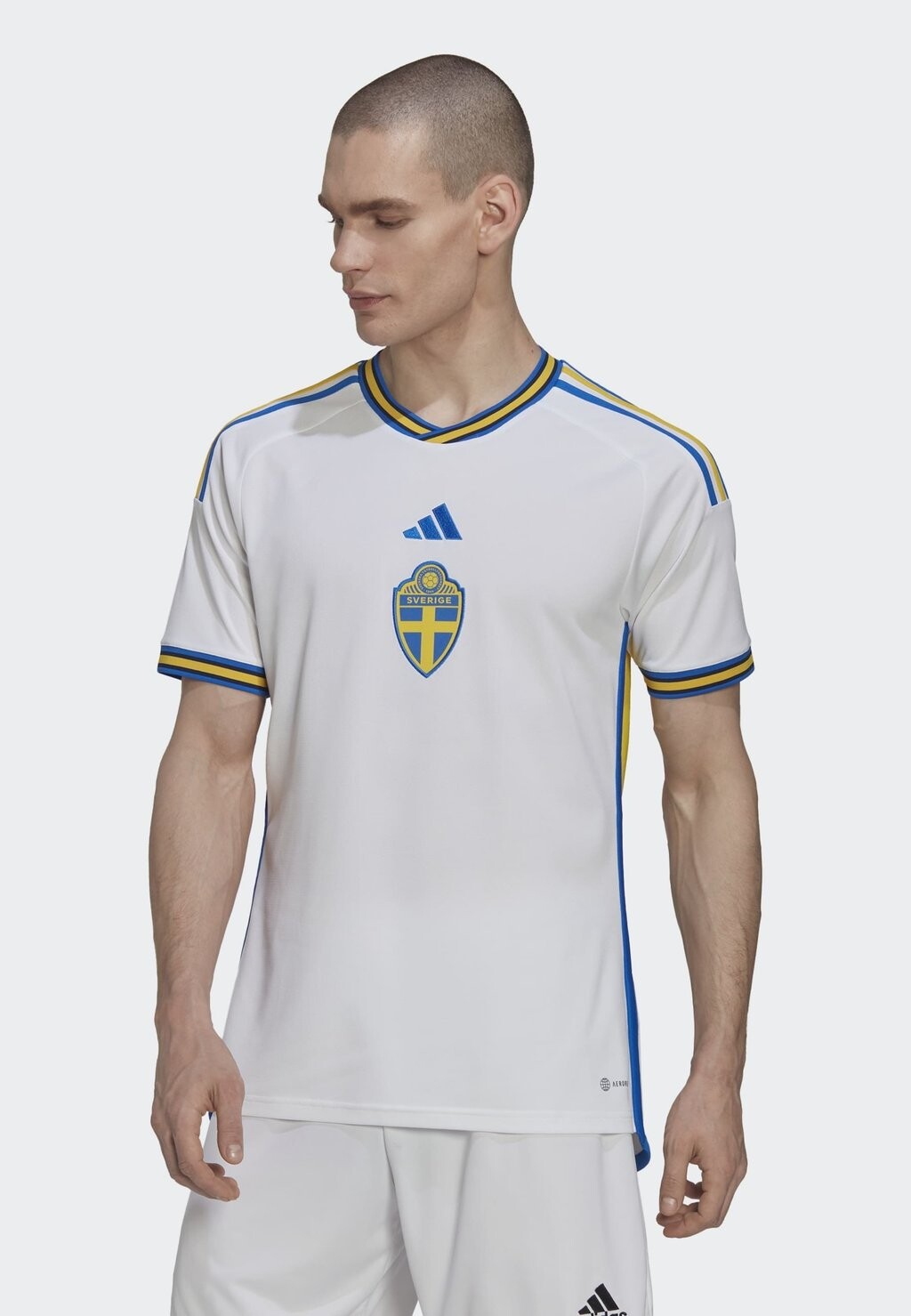 

Футболка Adidas