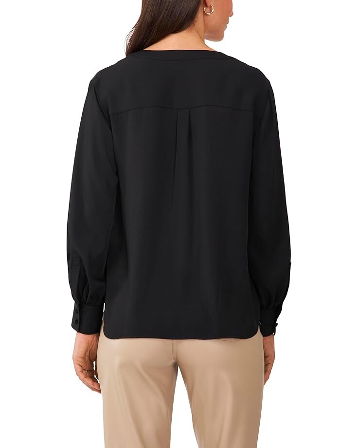 Блуза Vince Camuto V-Neck Button-Up Blouse, цвет Rich Black