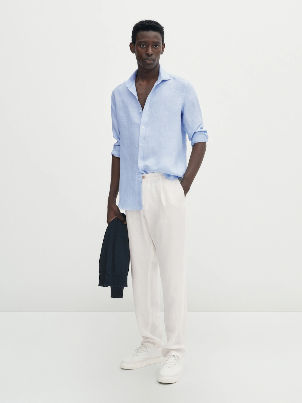 

Рубашка из текстурированного льна обычного кроя Massimo Dutti, синий