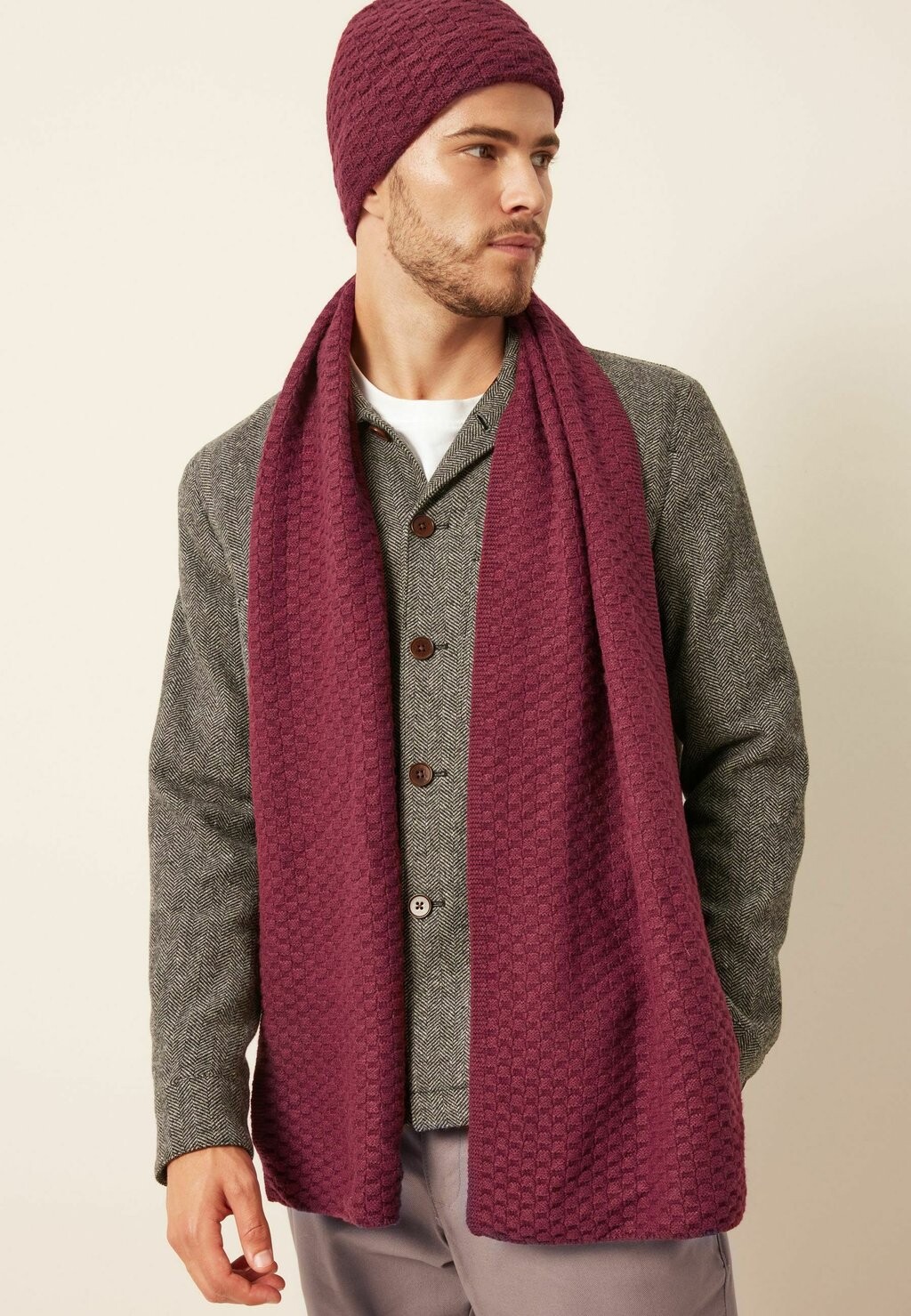 

Шапка SET Next, цвет burgundy red textured