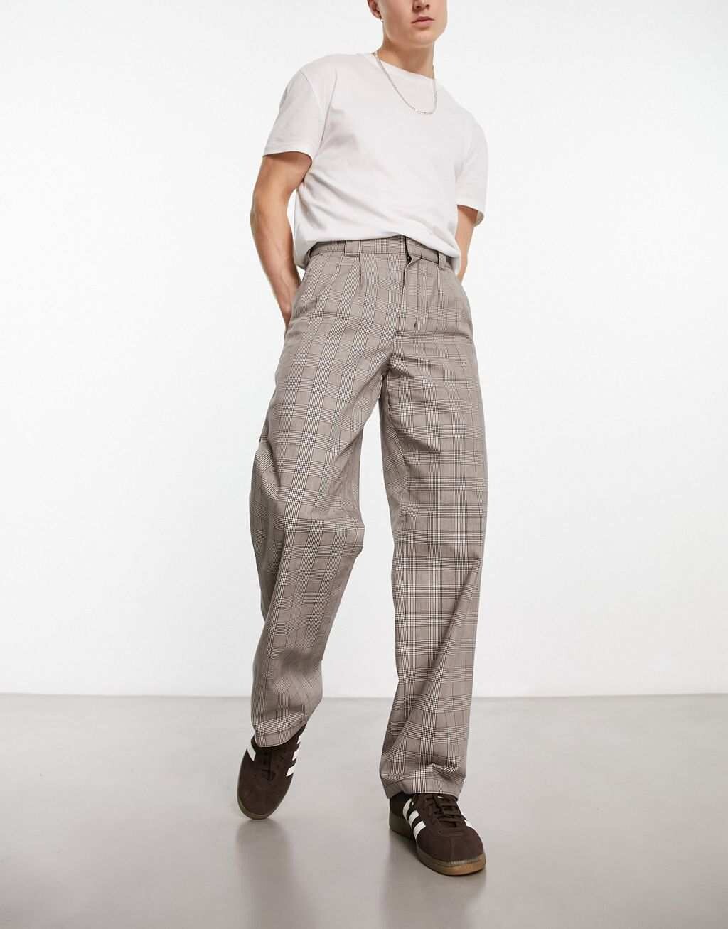 

Бежевые брюки со складками Dickies Bakerhill, Бежевый
