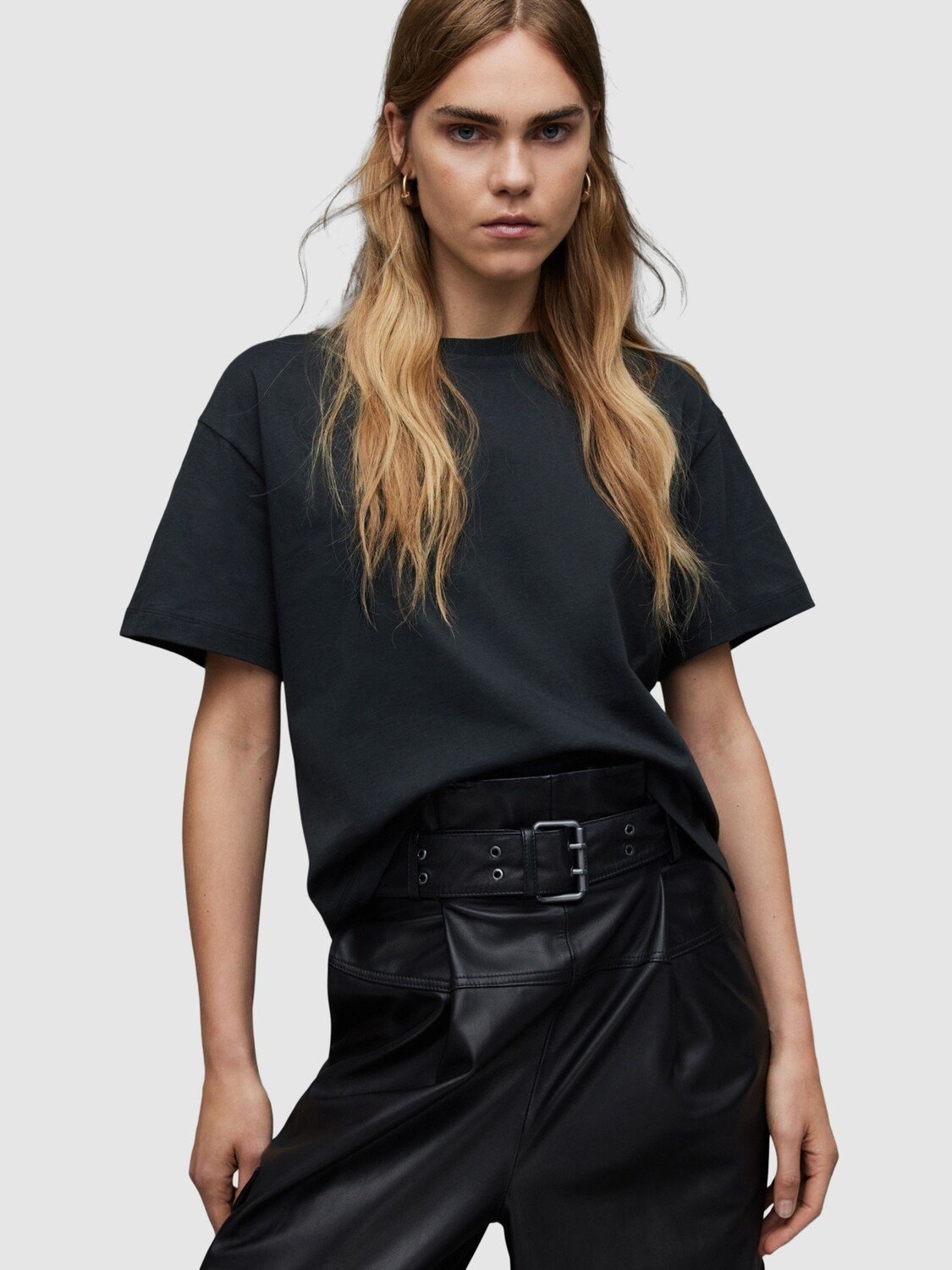 

Футболка AllSaints Cygni с короткими рукавами, мытая черная