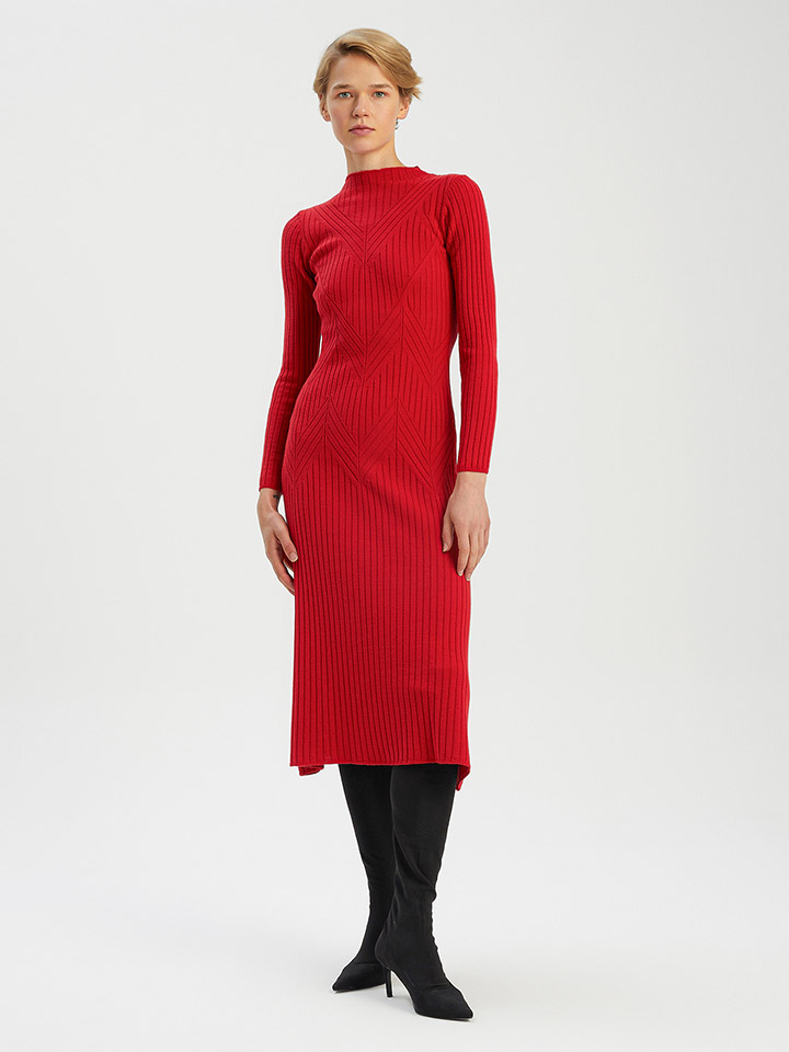 Платье BGN, красный платье bgn 42 размер