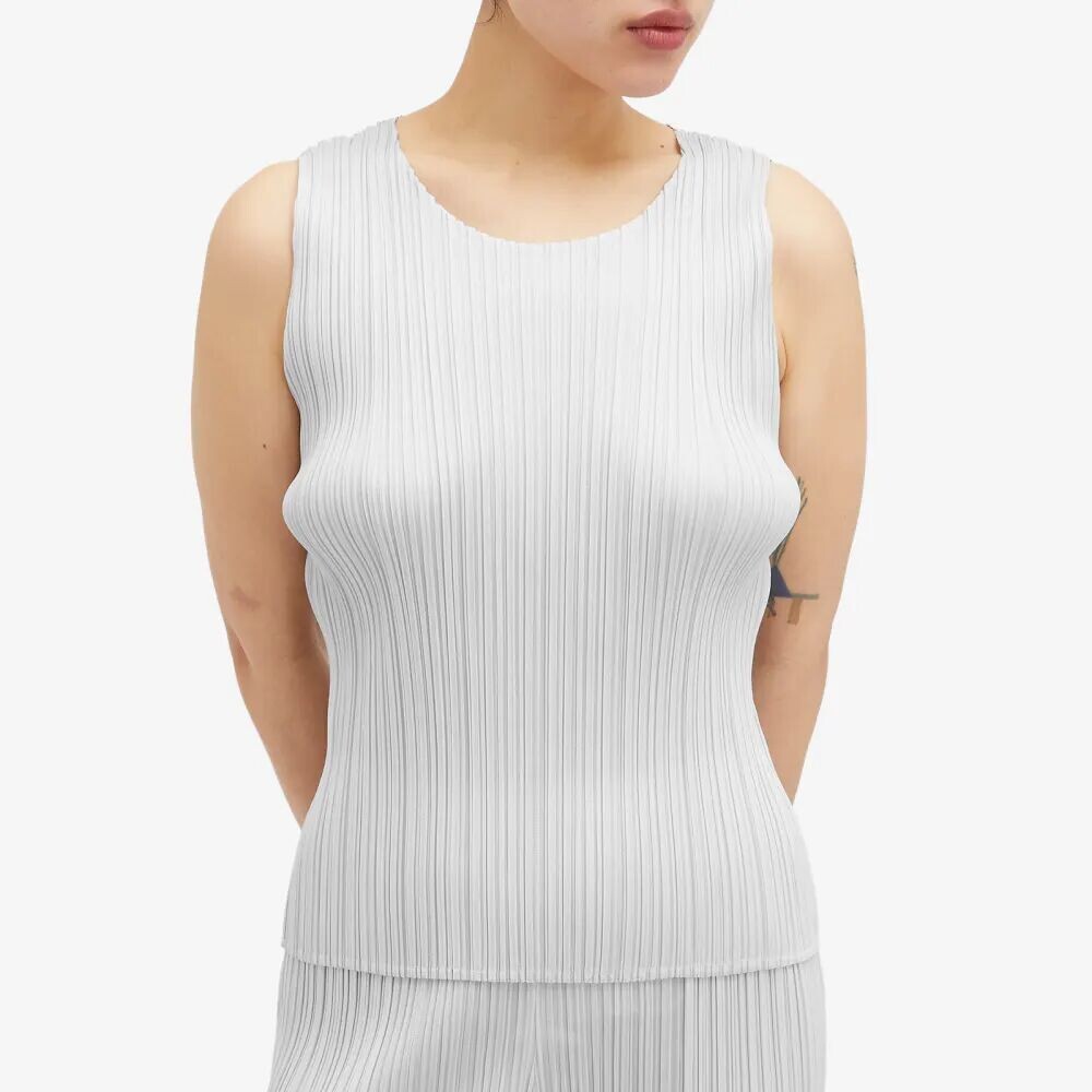 

Pleats Please Issey Miyake Жилет со складками Basics, серый