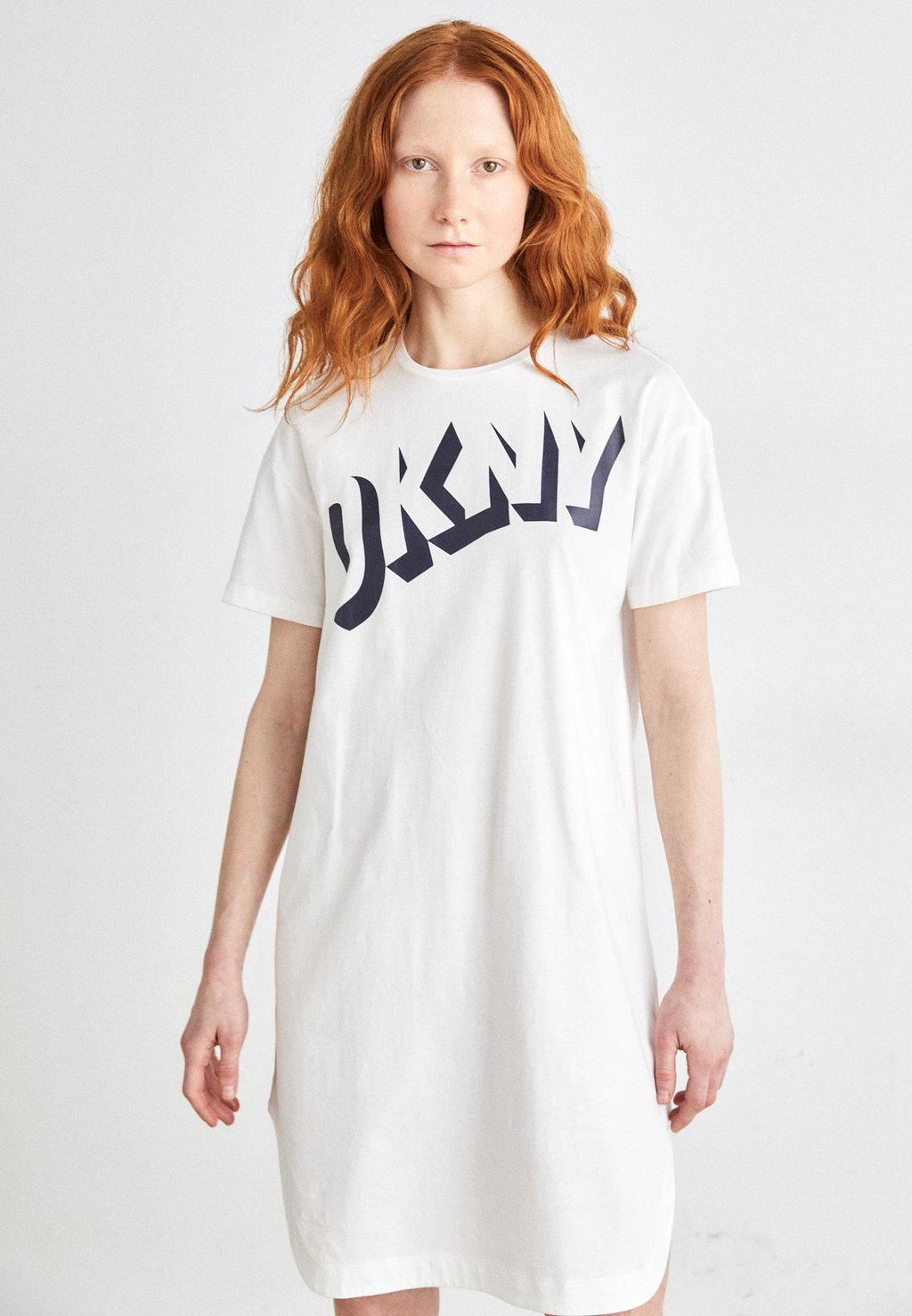 Платье из джерси T-SHIRT DRESS DKNY, белый