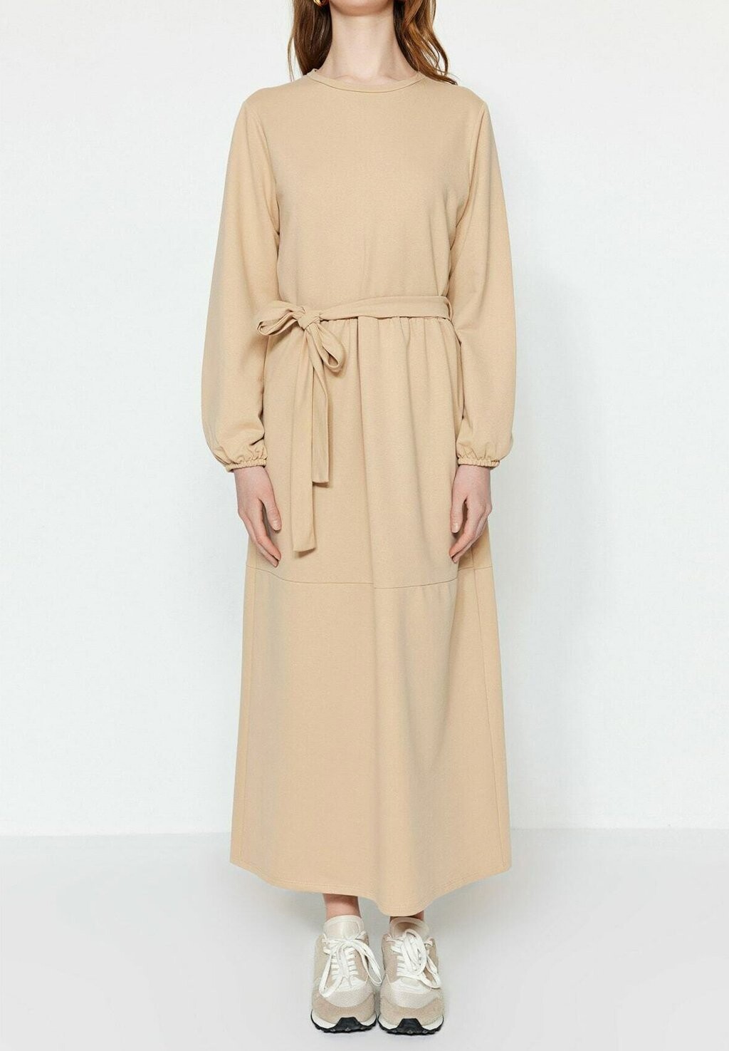 

Длинное платье Trendyol Modest, бежевый
