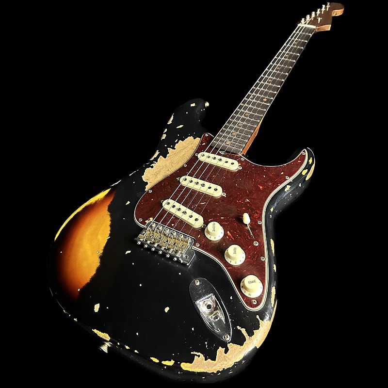 

Электрогитара Fender Custom Shop Limited Edition Roasted '61 Strat Super Heavy Relic Aged Black/3-color Sunburst w/case