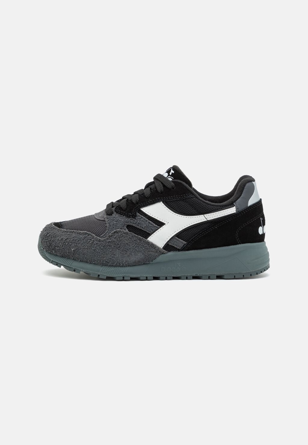 

Низкие кроссовки HAIRY UNISEX Diadora, черный