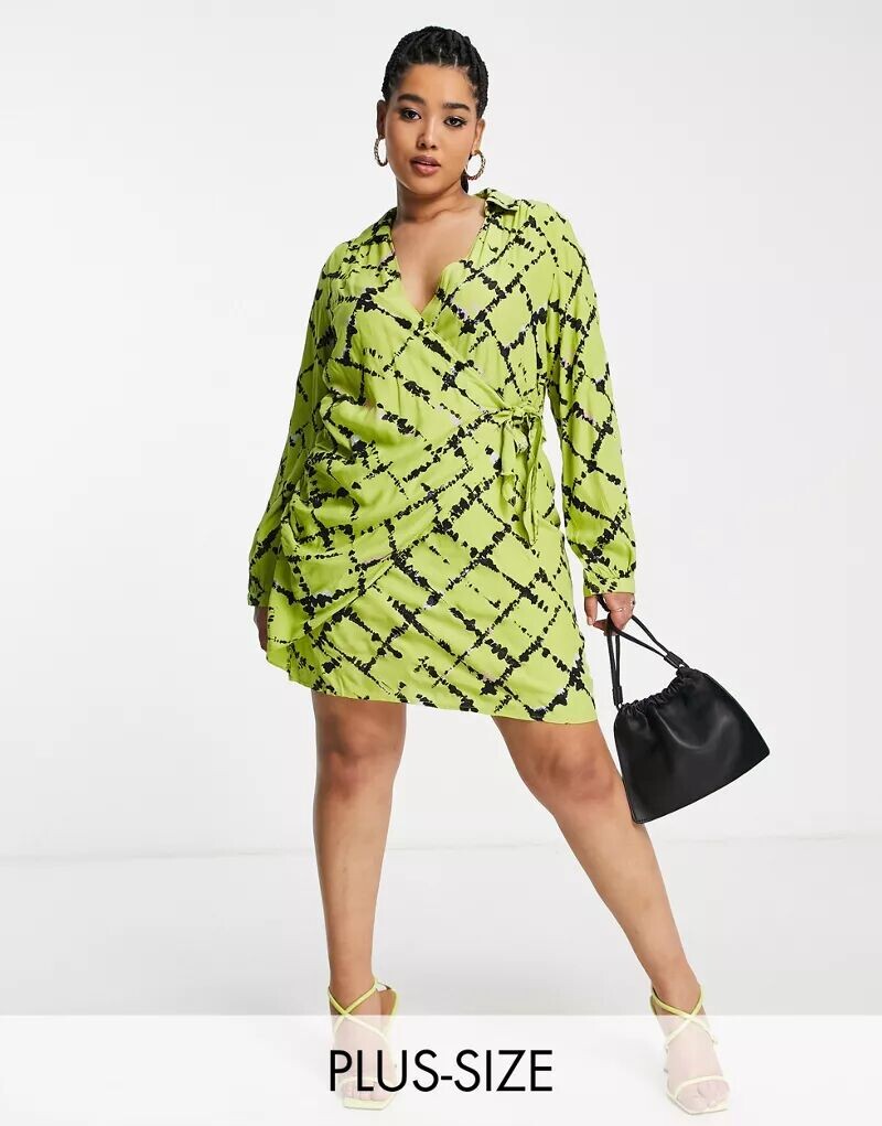 

Короткое платье с запахом и клетчатым принтом Vero Moda Curve зеленого лайма