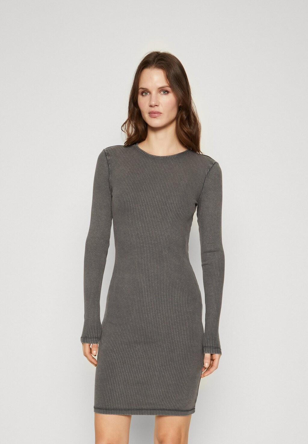 Платье-футляр ONLFELINA O NECK DRESS ONLY Tall, цвет black washed