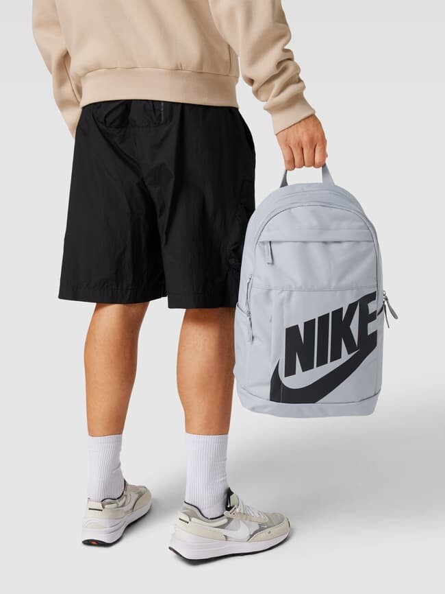 

Рюкзак с принтом этикетки Nike, бежевый