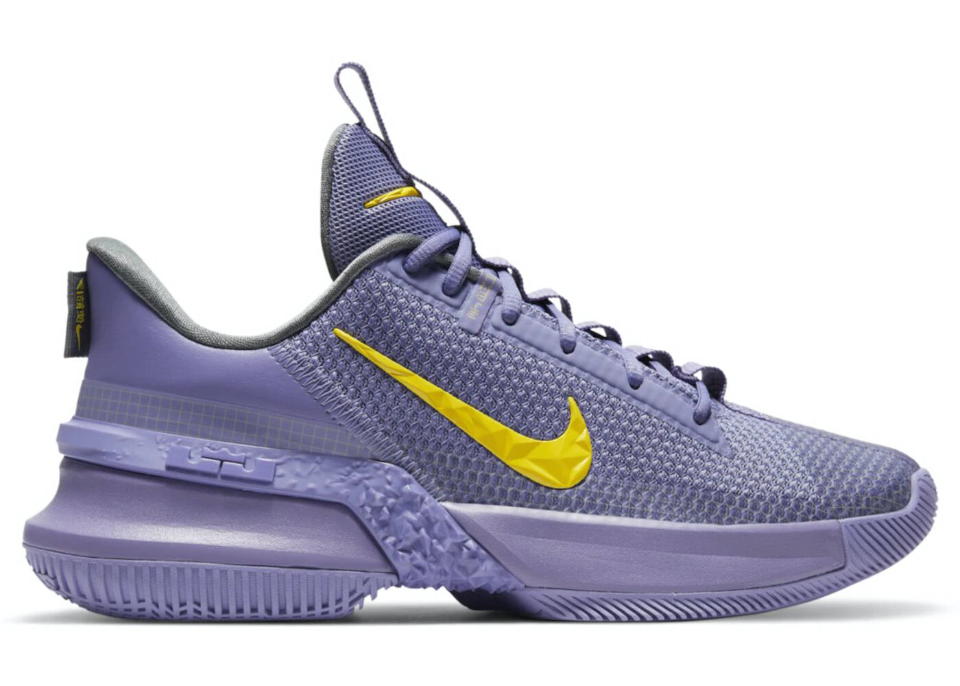 

Кроссовки Nike LeBron Ambassador 13 Lakers
