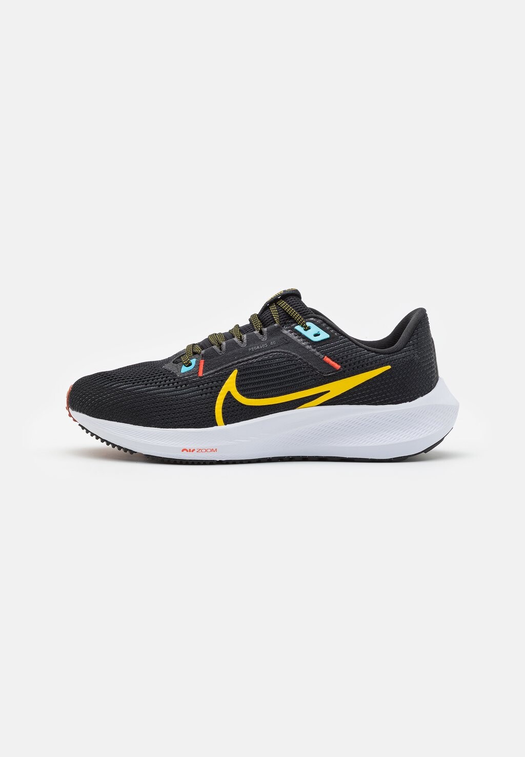 

Кроссовки Nike