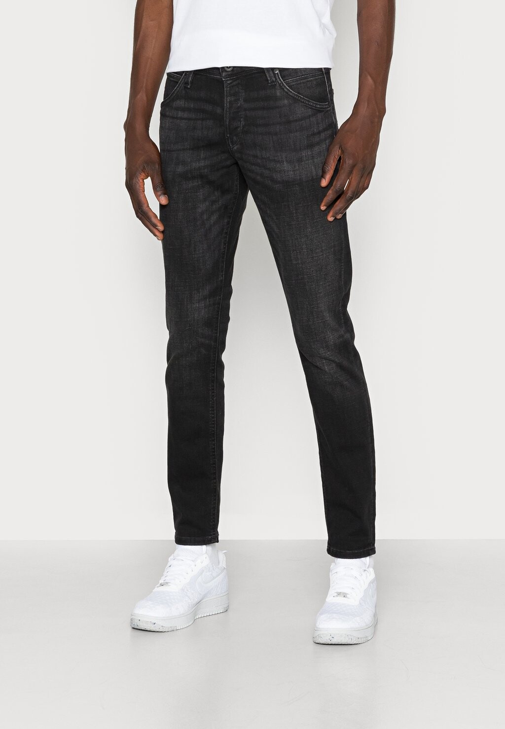 

Джинсы Slim fit Jack & Jones