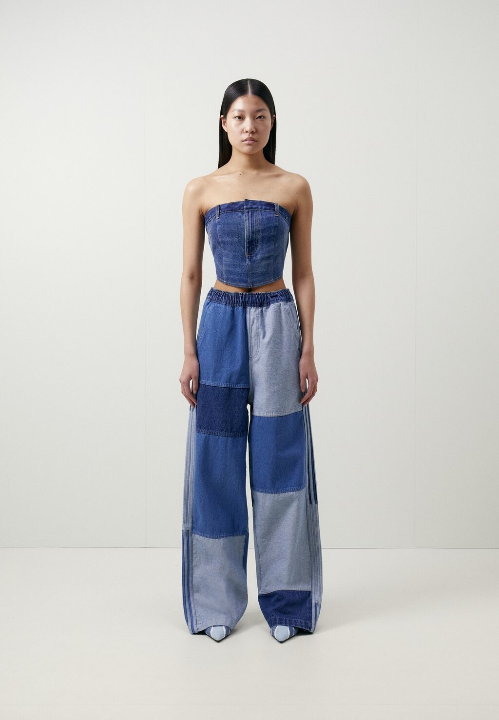 

Джинсы мешковатые Ksenia Schnaider Patchwork adidas Originals, цвет light denim