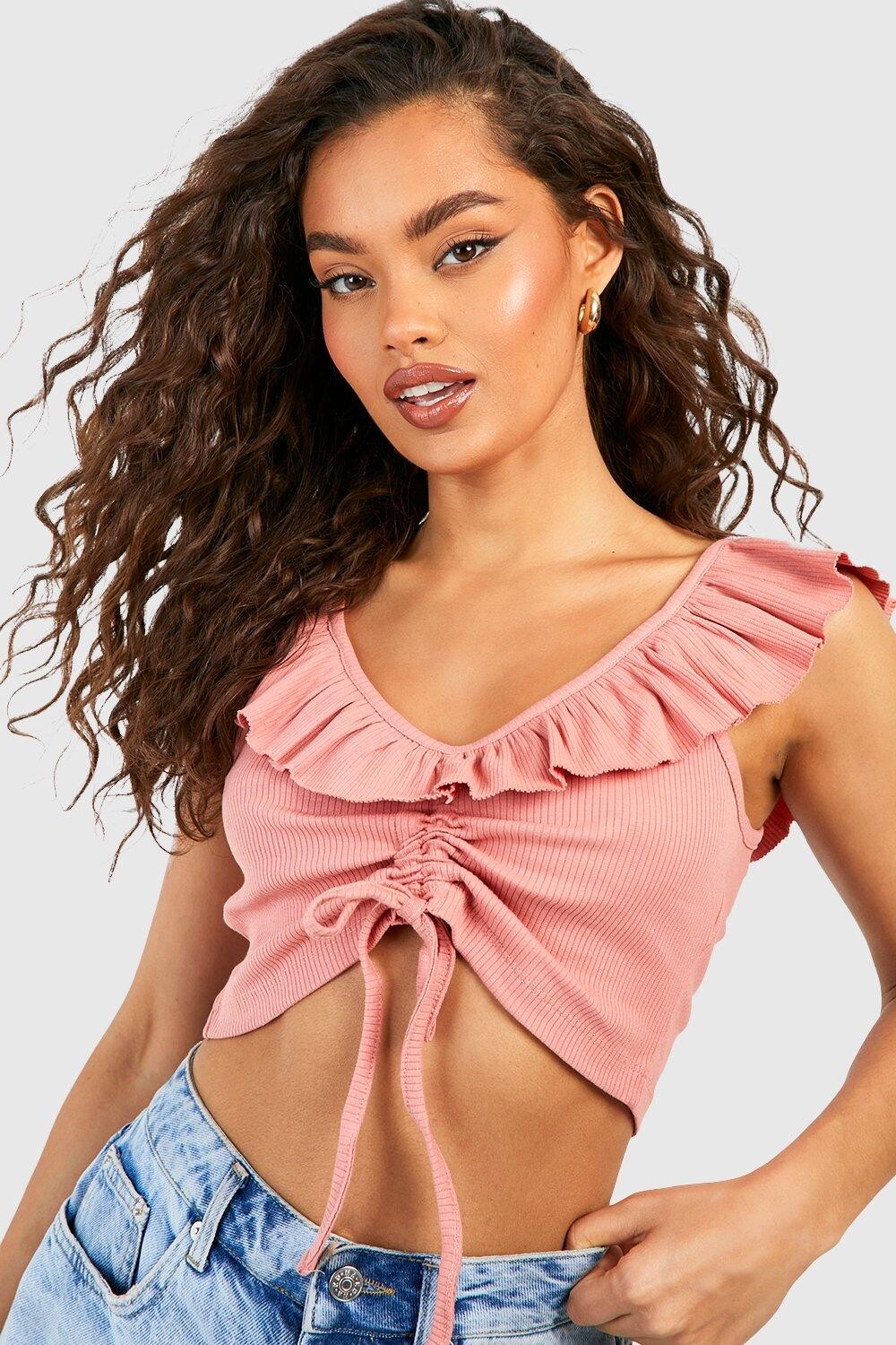 

Укороченный топ со сборками и оборками Boohoo, розовый