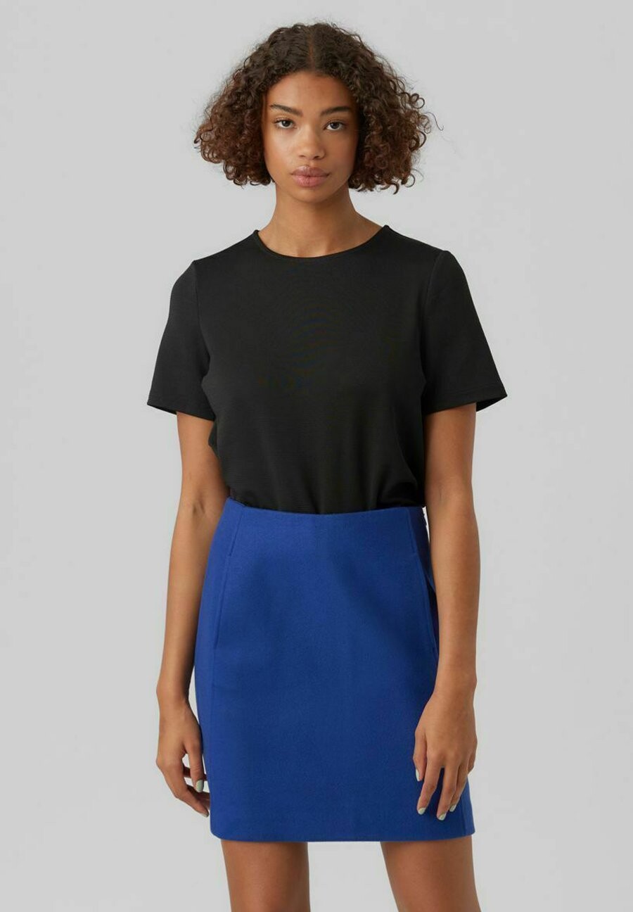 

Базовая футболка Vero Moda, черный