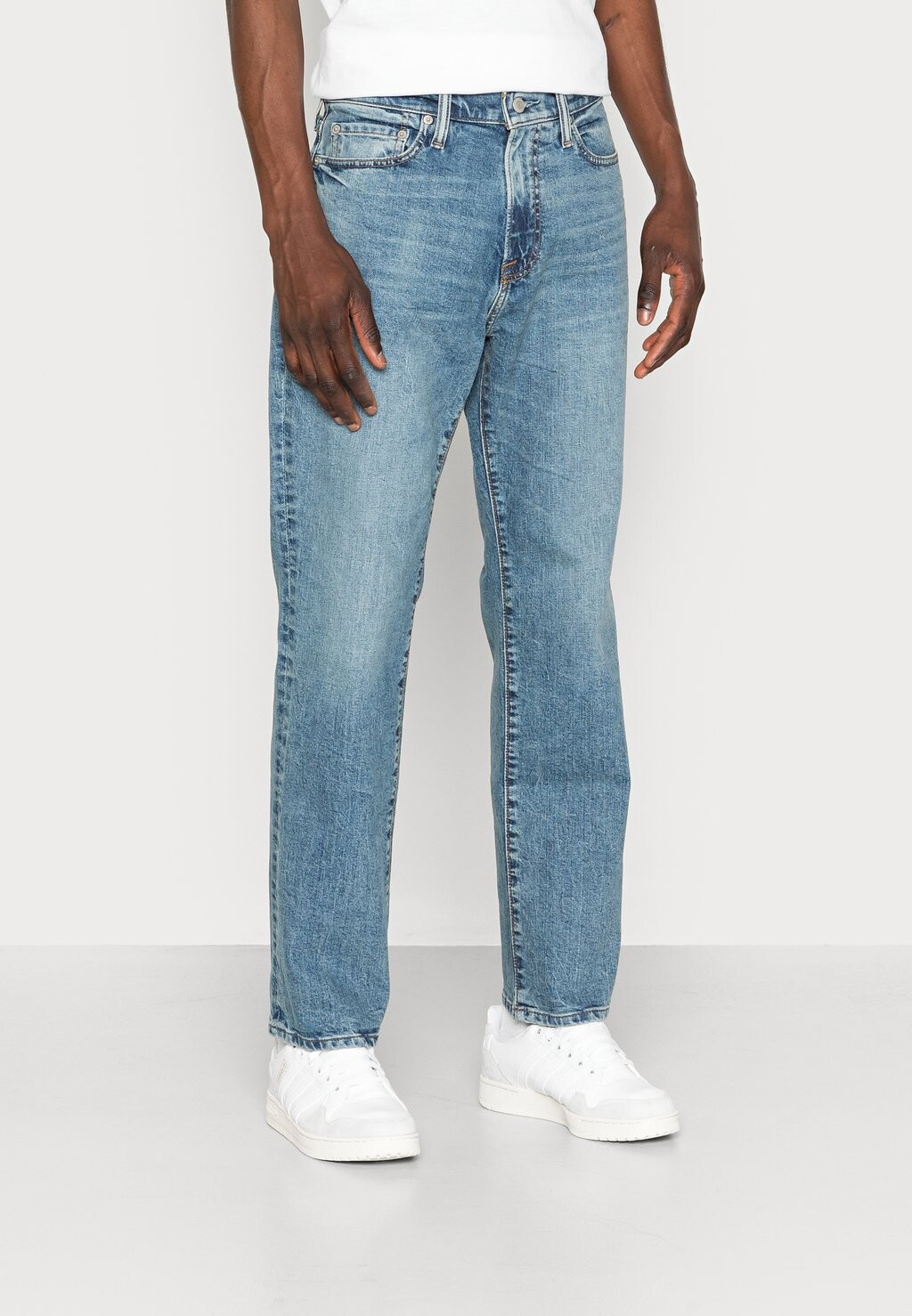 

Джинсы прямого кроя Abercrombie & Fitch