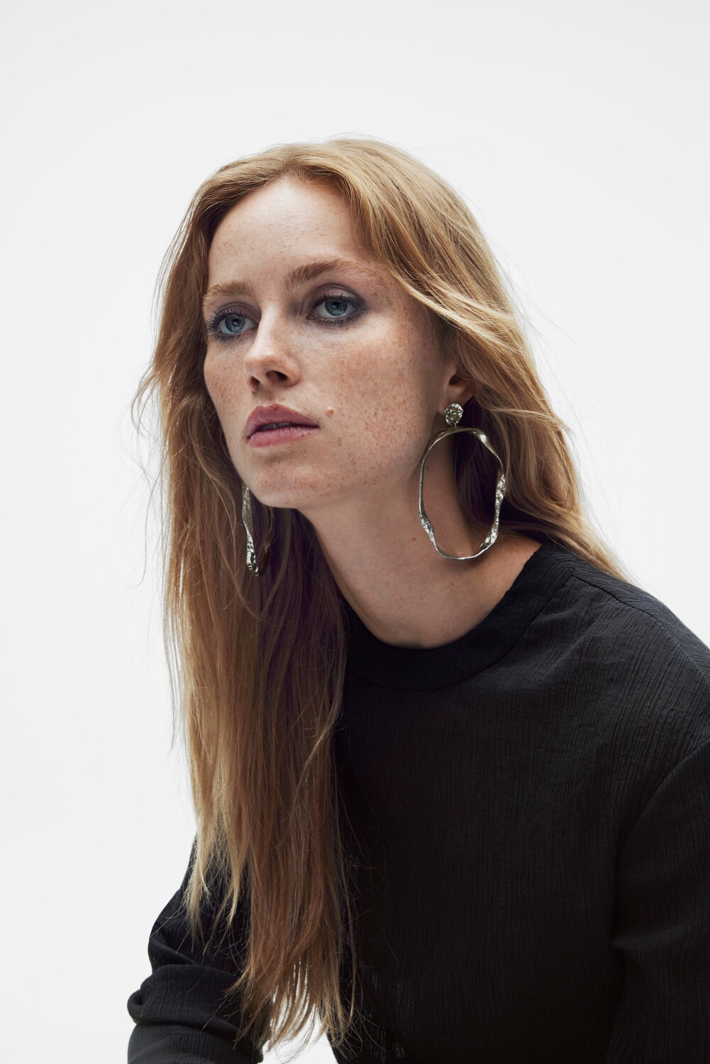 

Неправильные серьги-кольца - ограниченная серия Zara, серебро