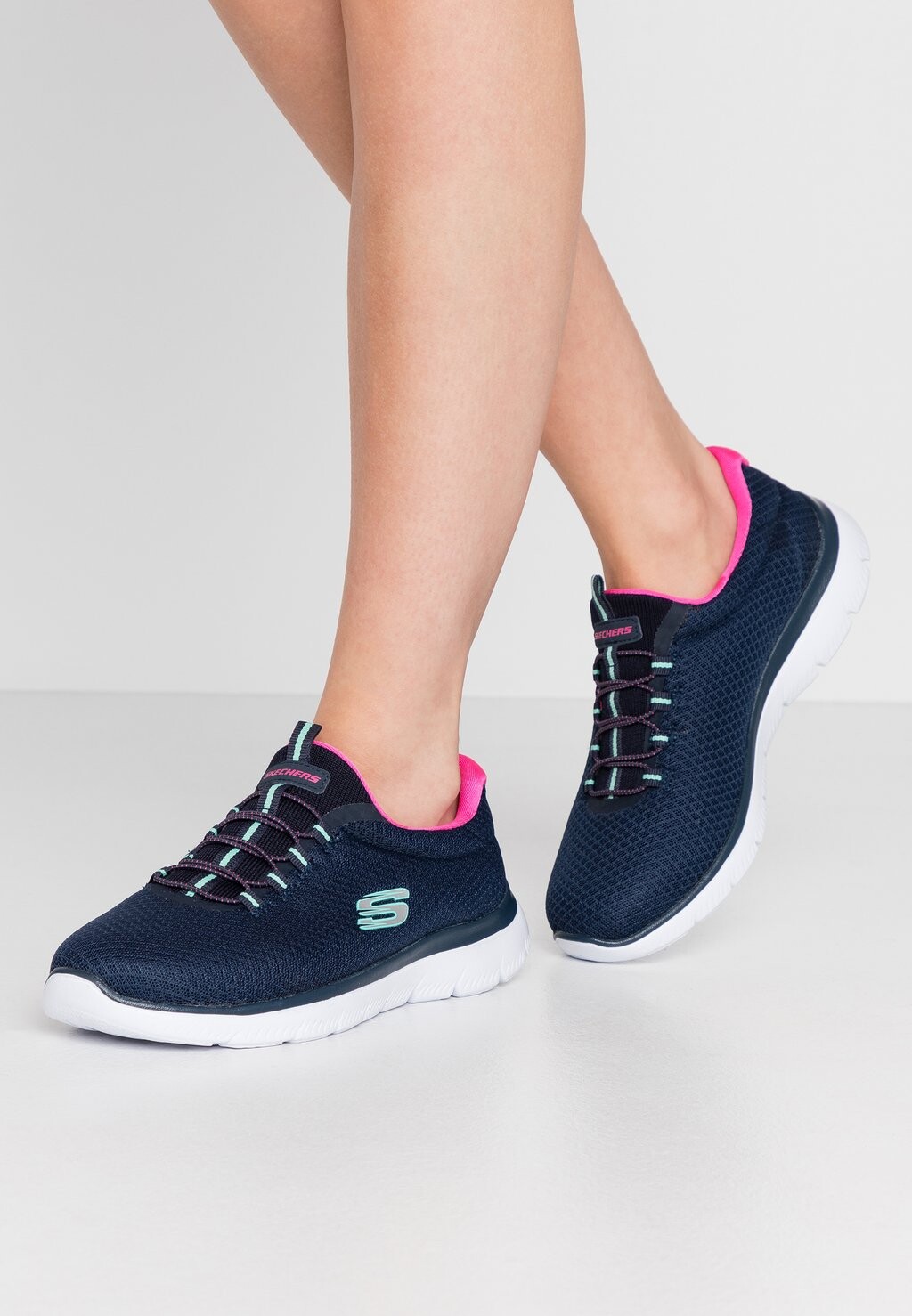 

Низкие кроссовки Skechers