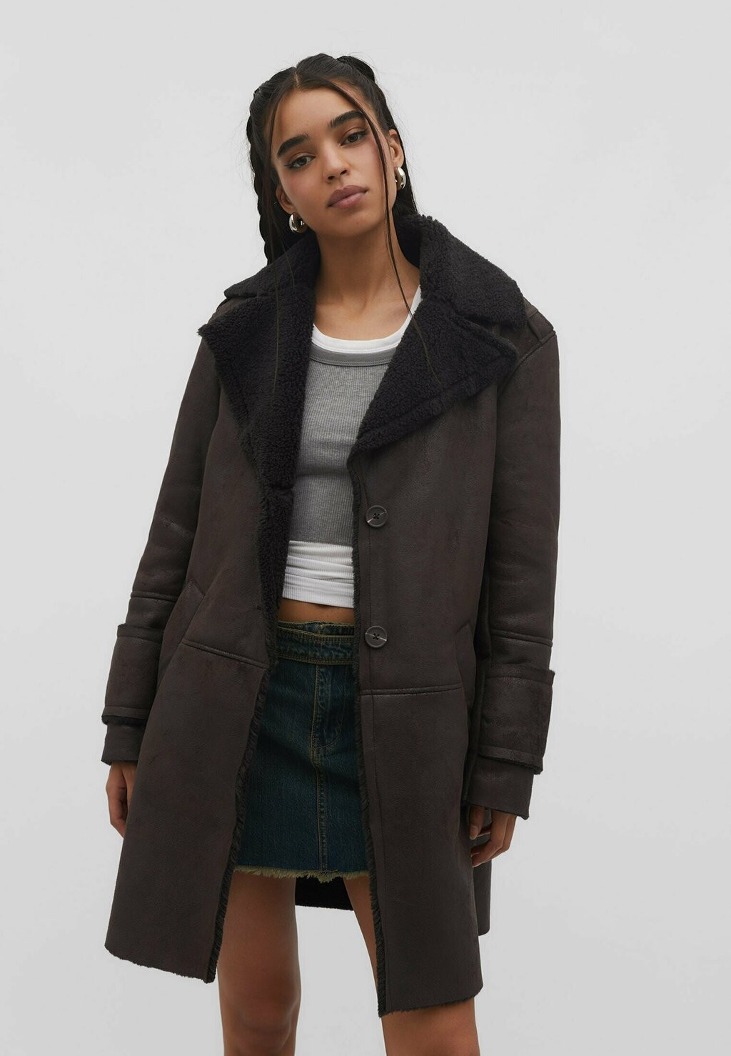 

Полупальто Double-Face Stradivarius, цвет dark brown