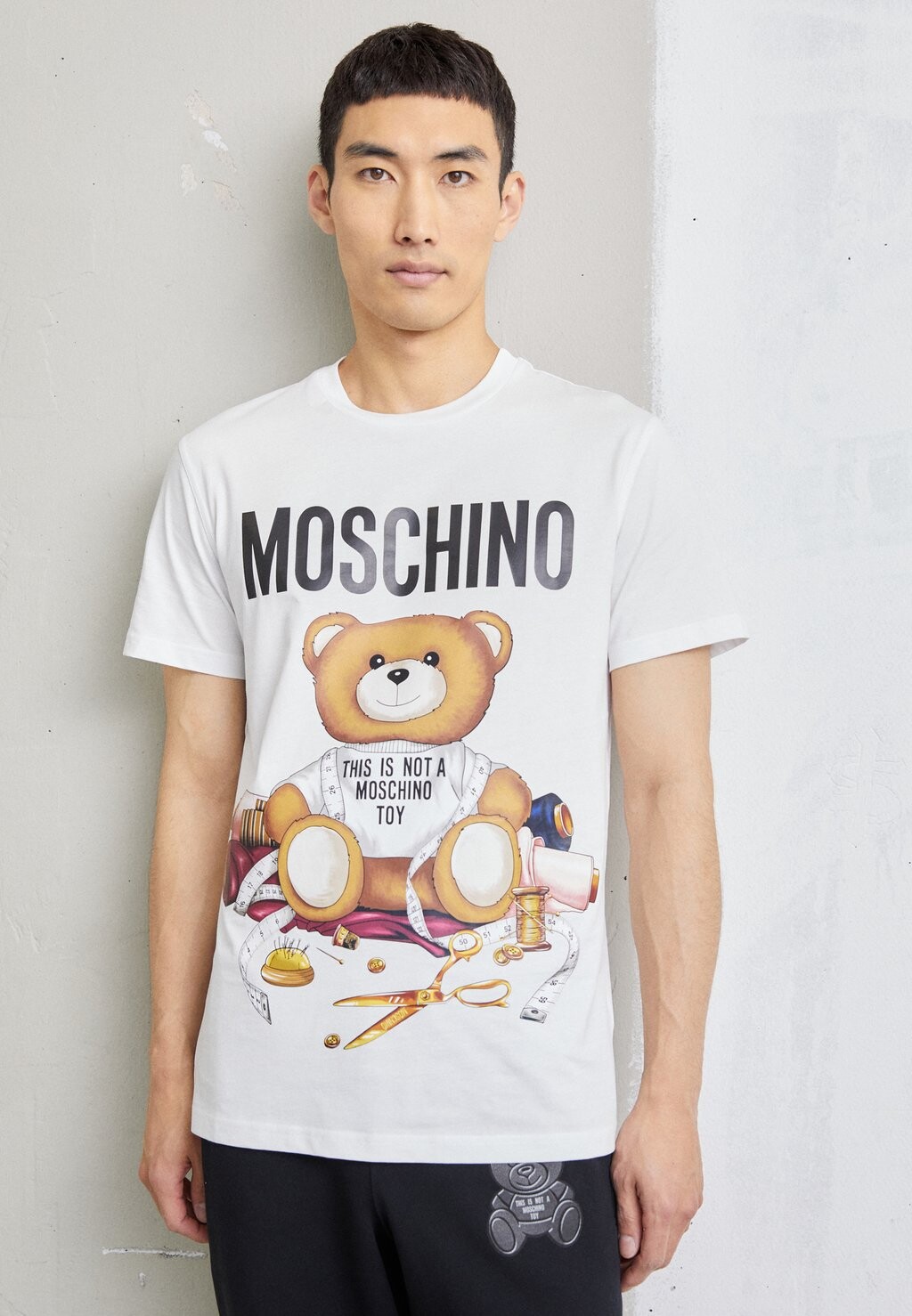 

Футболка с принтом MOSCHINO, белый