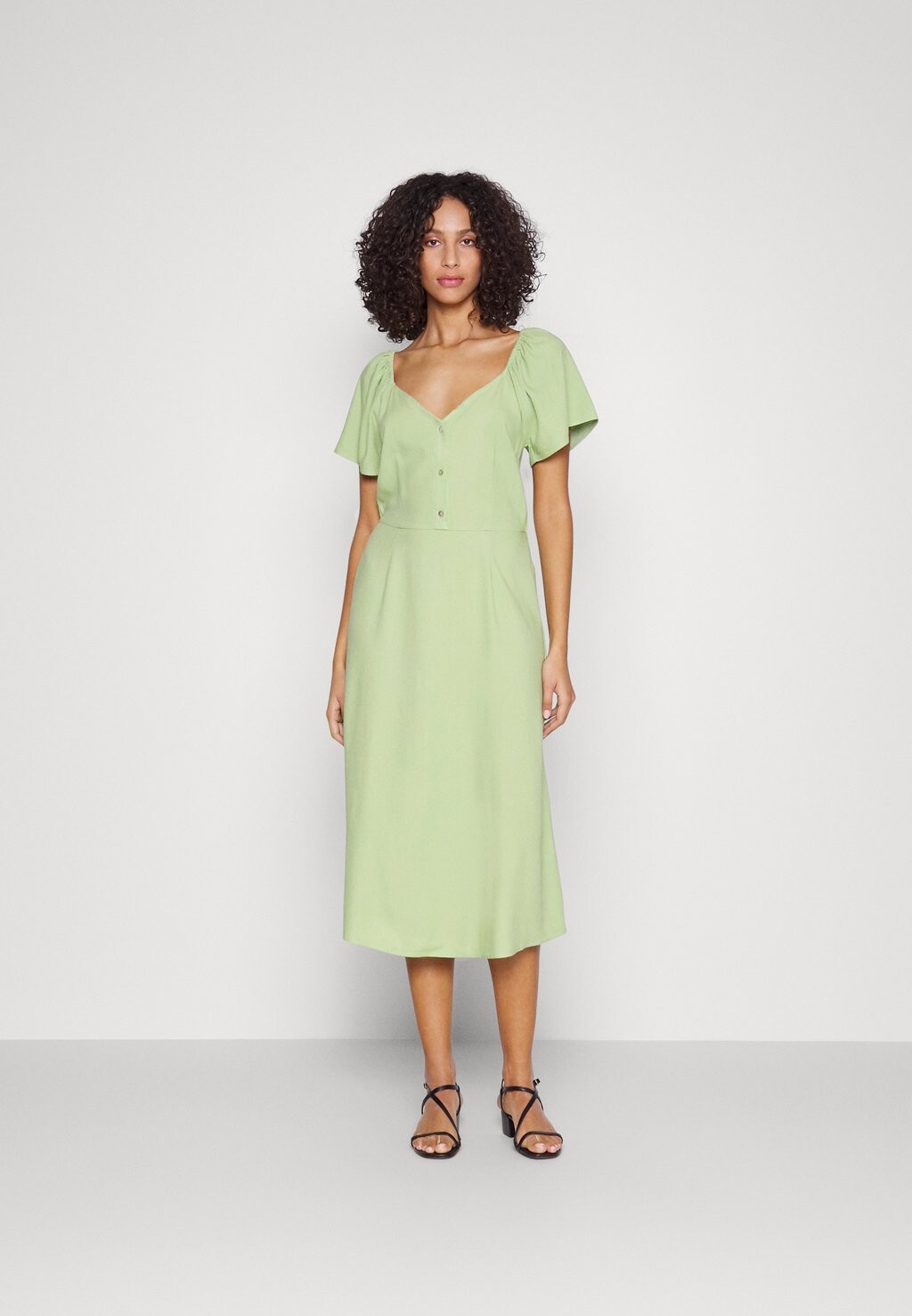 

Летнее платье Vero Moda