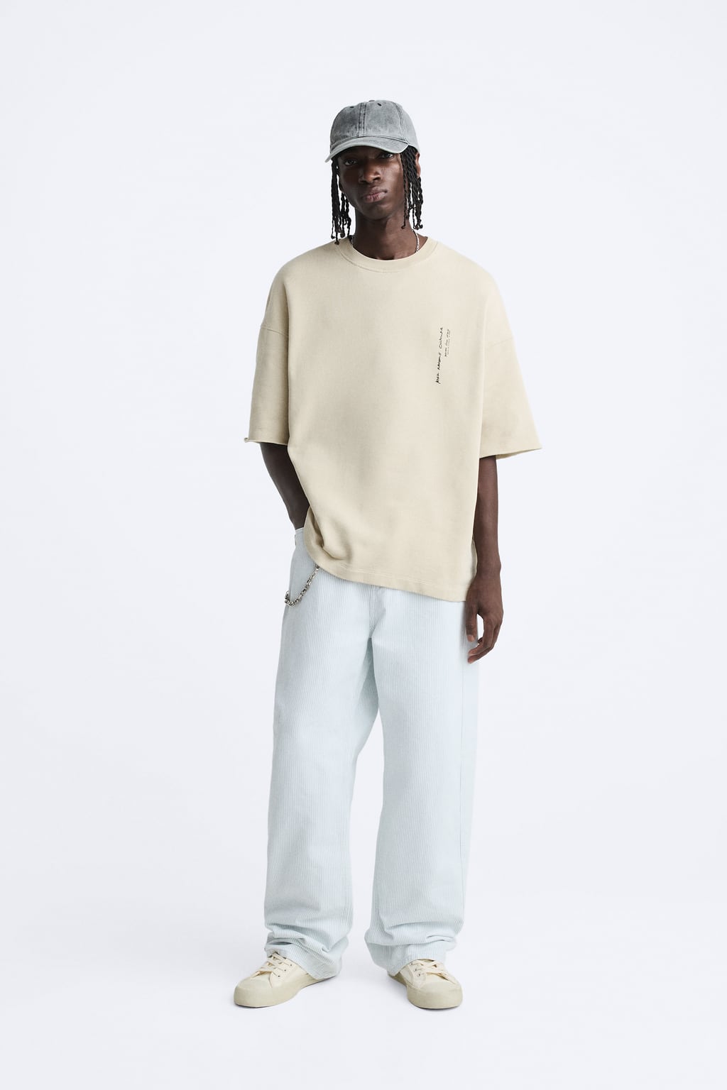 

Толстовка с контрастным принтом ZARA, кэмел