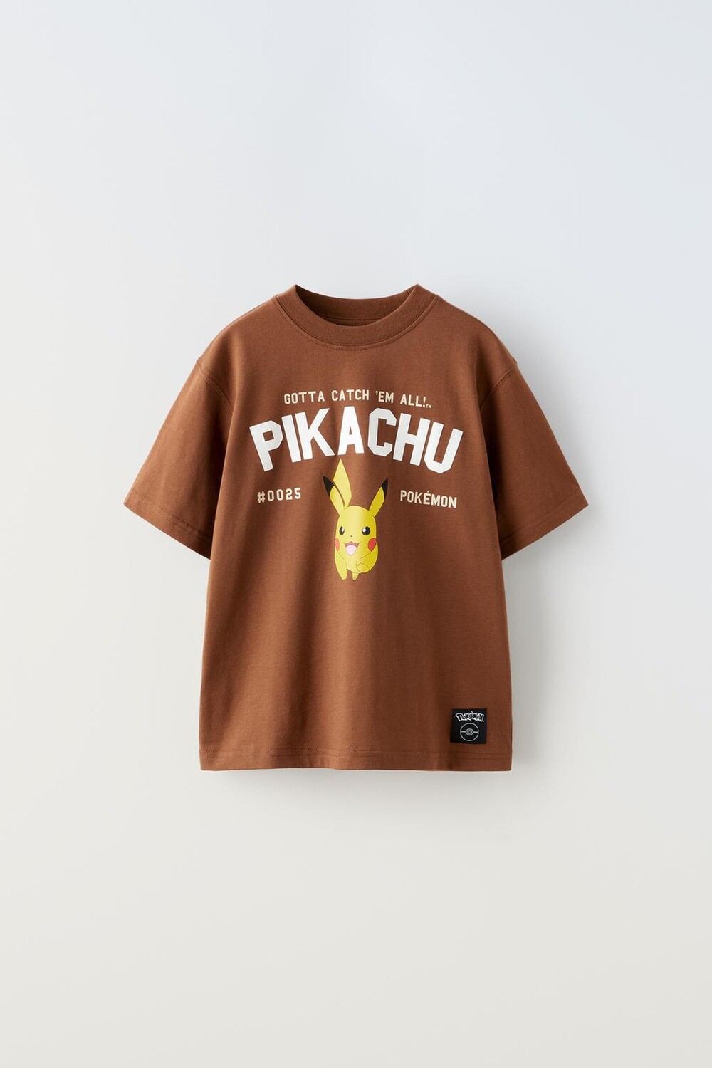 Футболка «пикачу покемон» ZARA, коричневый pv france pokémon eevee pikachu pokémon card carte pokemon francaise game battle collection card cartas pokemon