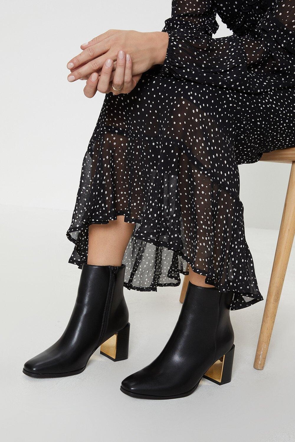 

Faith: Ботильоны Martie на блочном каблуке с круглым носком Dorothy Perkins, черный