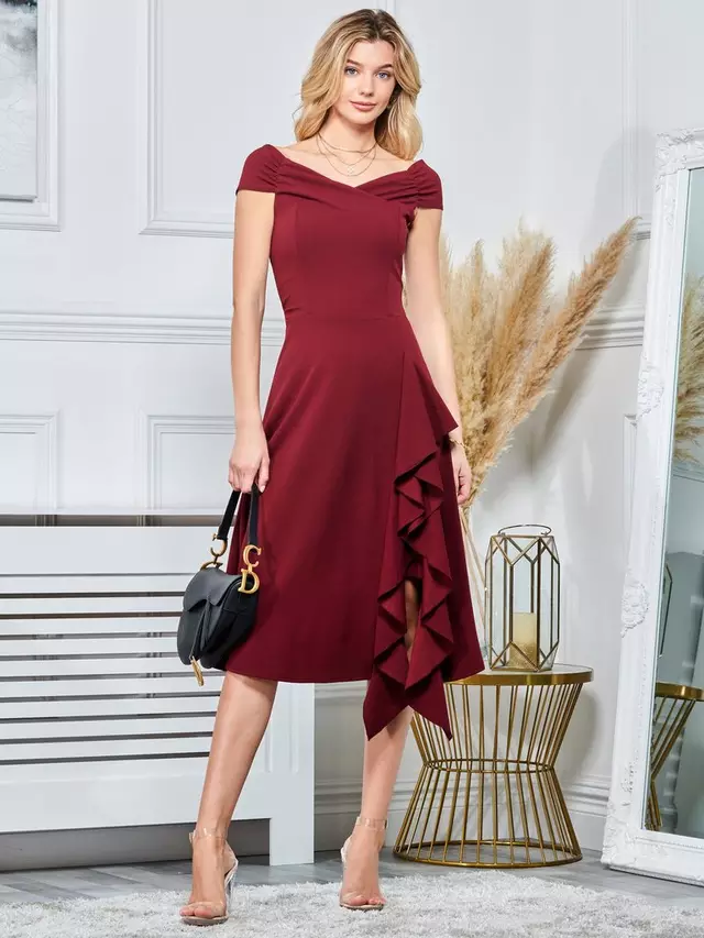 

Платье Jolie Moi Skylar Off Shoulder Ruffle Hem, бордовый