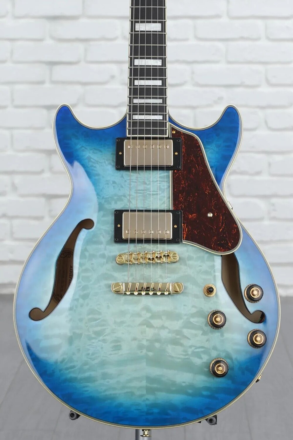 

Полуполая электрогитара Ibanez Artcore Expressionist AM93QM - Jet Blue Burst