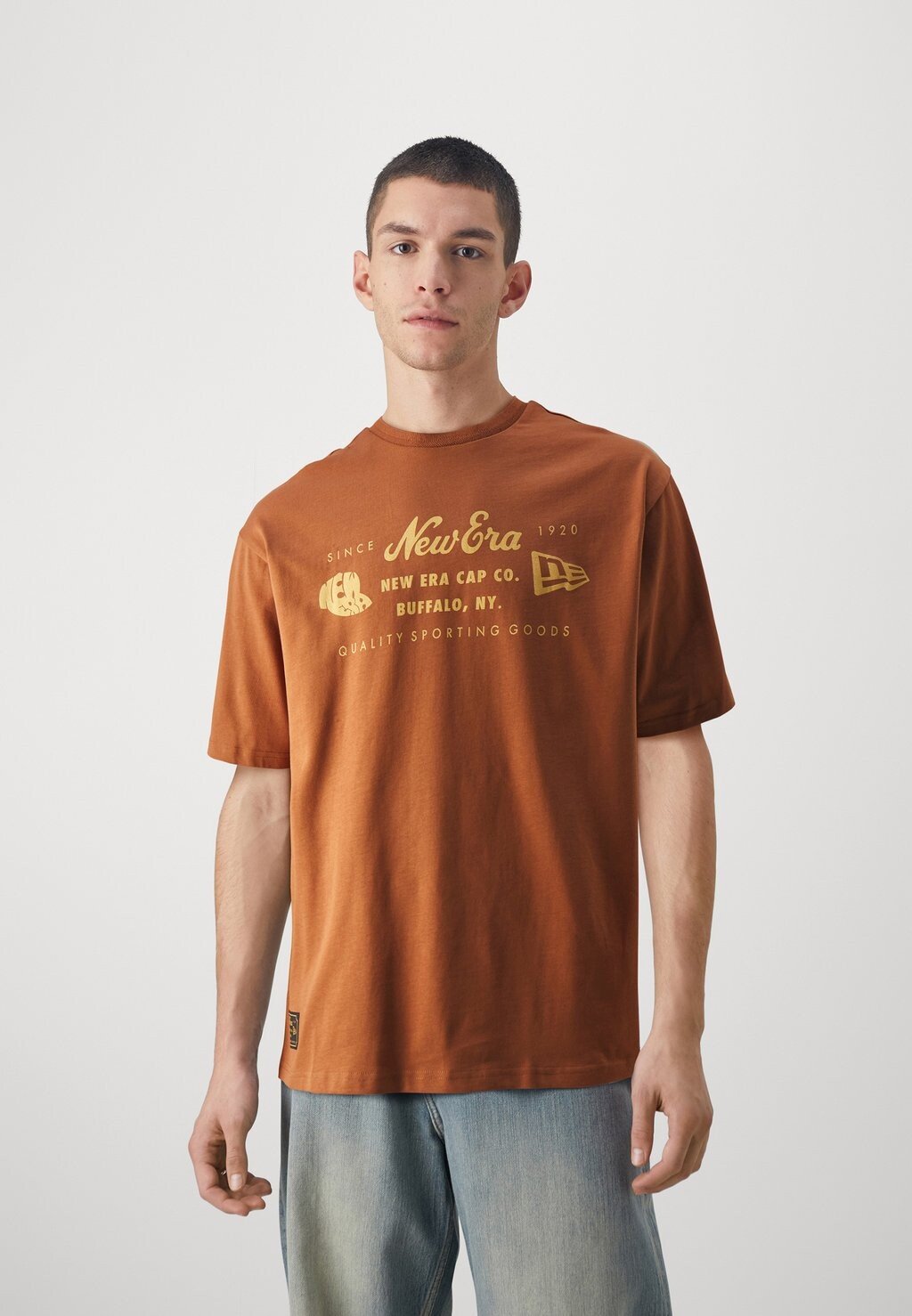 

Футболка с принтом Heritage Patch Tee New Era, цвет copper