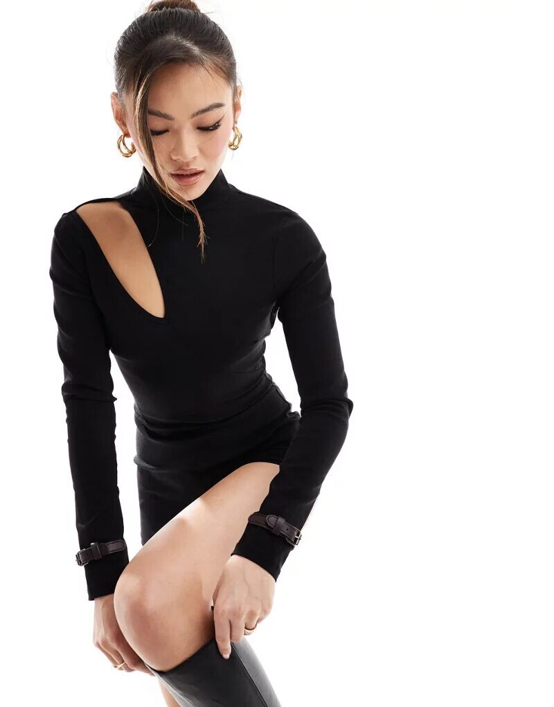 

Черный комбинезон ASOS с асимметричным вырезом и небольшим поясом