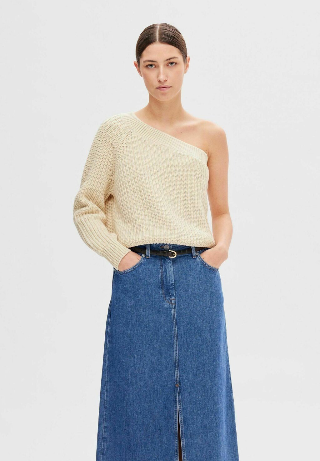 

Джемпер ONE SHOULDER Selected Femme, бежевый