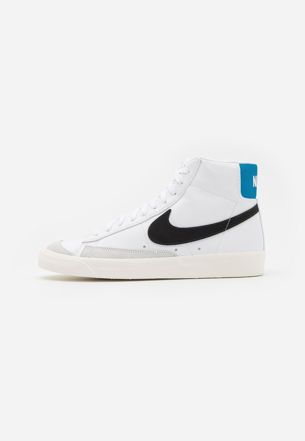 

Высокие кроссовки Nike Blazer Mid '77 Vntg, белый / черный