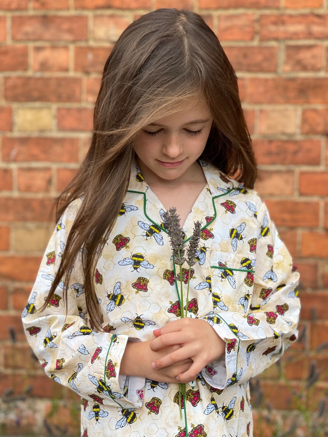 

Детский пижамный комплект Lola + Blake Royal Bee Classic, натуральный цвет