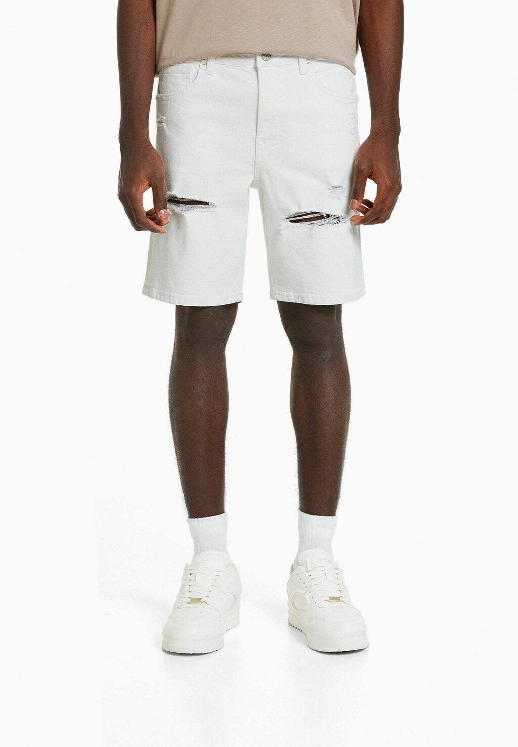 

Джинсовые шорты Bershka