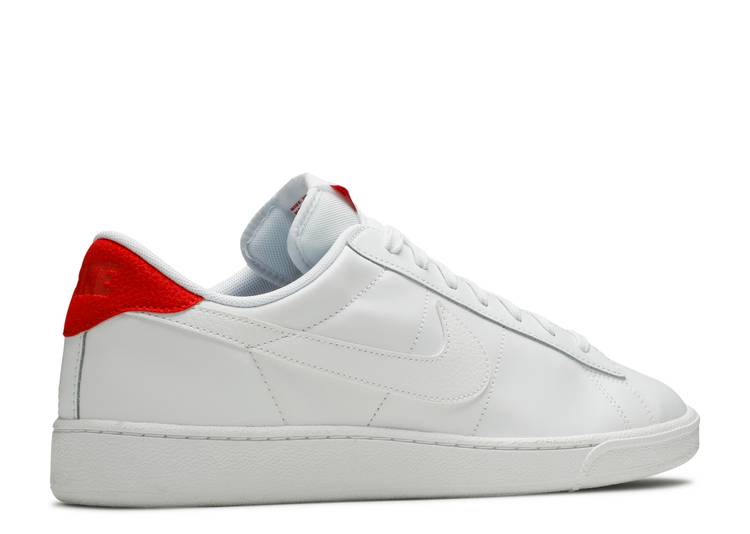 Ред бел. Nike Tennis Classic. Sportswear Tennis Classic Ultra PRM QS.