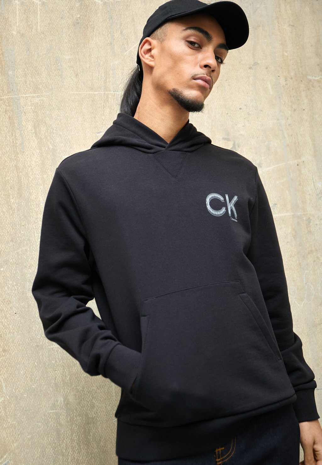 

Худи Calvin Klein, черный