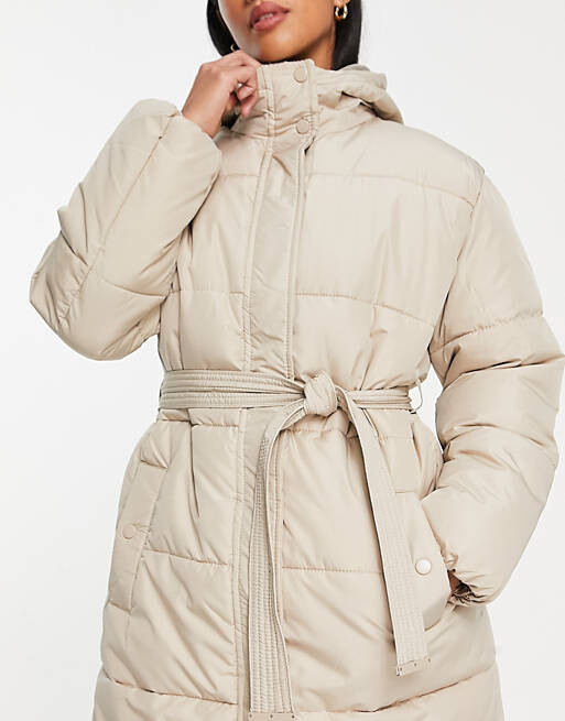 

Кремовый пуховик миди с поясом New Look Petite